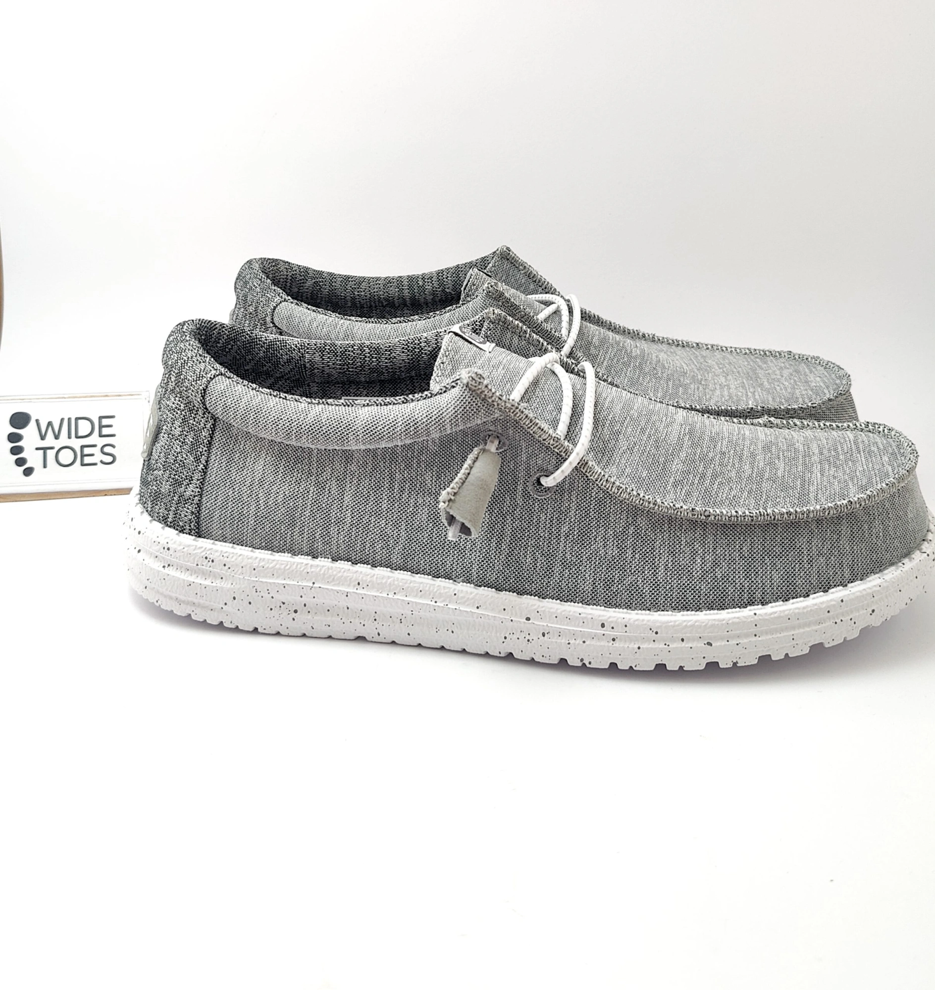 Hey Dude Wally Canvas slip-on sneakers - Men - Widetoes