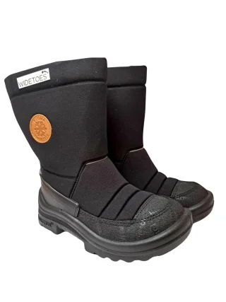 kuoma-hanki-x-widetoes-talvikengat-lasten-black-066c325ef20af9.png