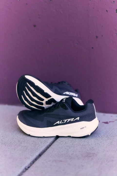 altra-experience-flow-3-running-shoes-women-blackwhite-06a0d5a1adfdee.jpg