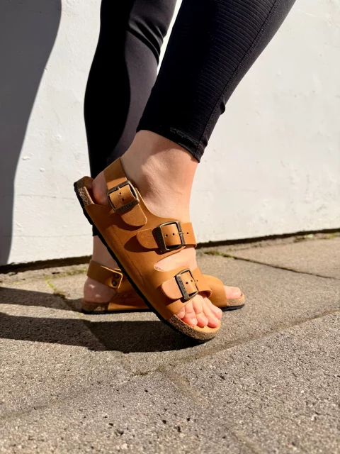 aylla-arena-barefoot-sandals-unisex-sand-06a196151c5bb7.png