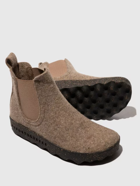 Asportuguesas CAIA Chelsea Ankle Boots - Women