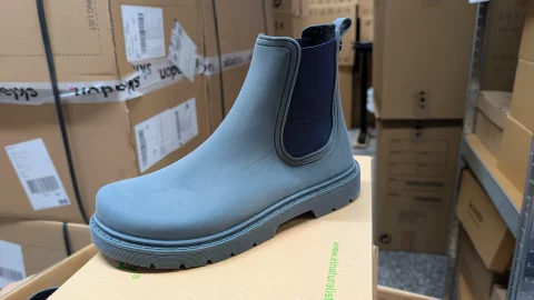 el-naturalista-chuva-rubber-na35-women-kaki-ocean-06a734044ac2df.jpg
