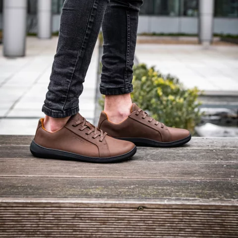 Dark Brown (Black)