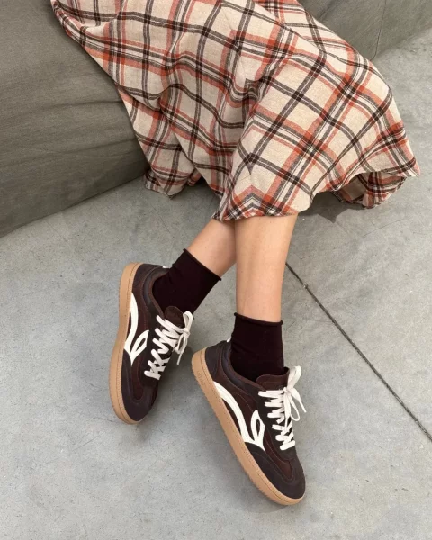 lejan-one-barefoot-sneakers-unisex-chocolate-06a97f639da959.webp
